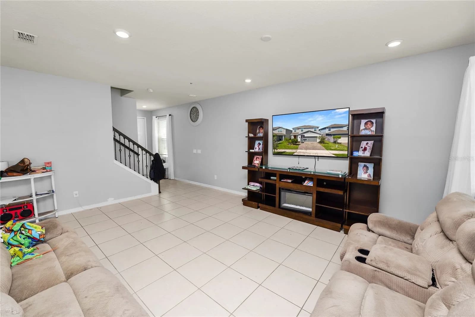 Photo 4 of 1852 SUMMER SERENITY Drive